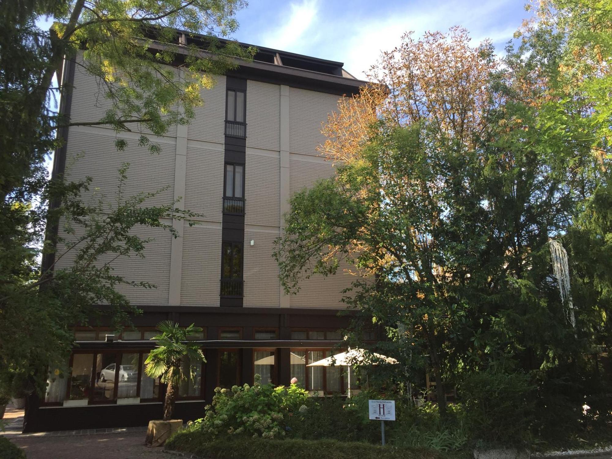 Hotel Terme Salvarola Sassuolo Exterior photo
