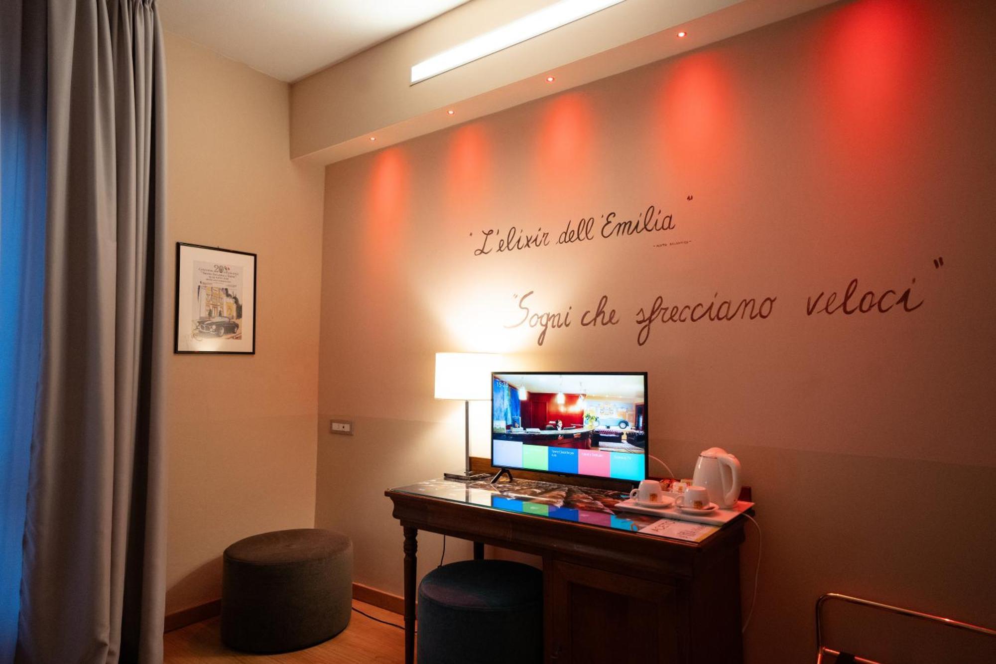 Hotel Terme Salvarola Sassuolo Exterior photo